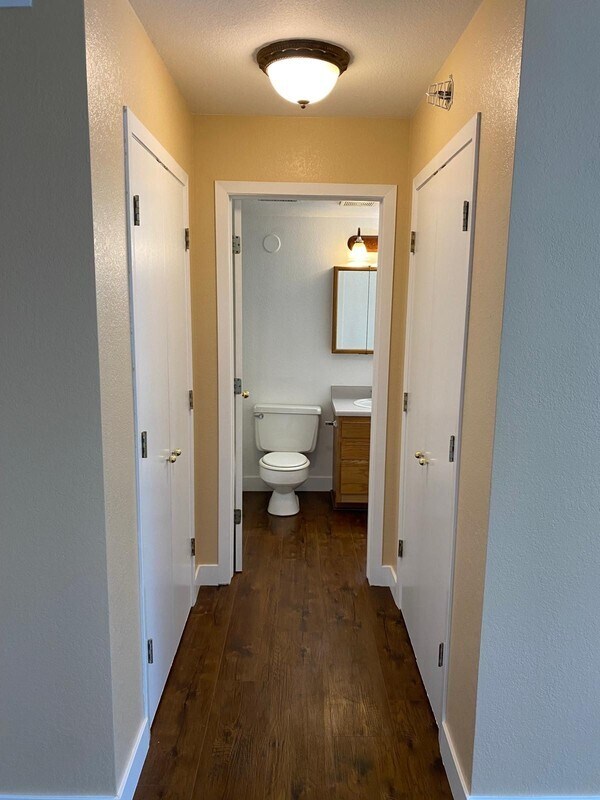 Building Photo - 537 S 900 E