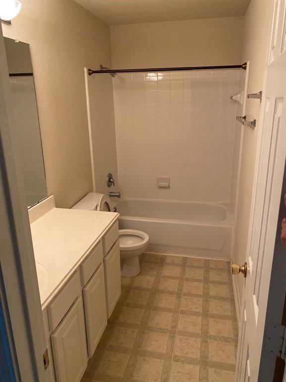 Building Photo - 6619 Halcyon Days Dr