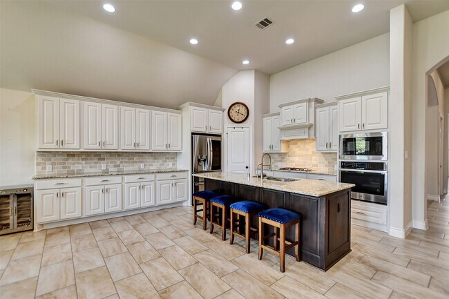 Building Photo - 10710 Balivcar Ct