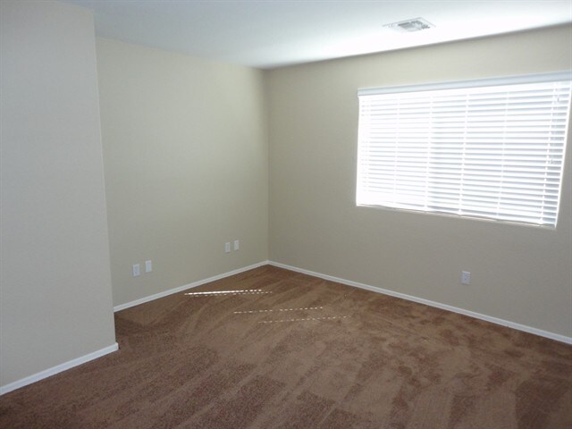 Building Photo - 206 S 151st Ave