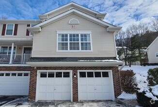 Building Photo - 1408 Windsor Ct