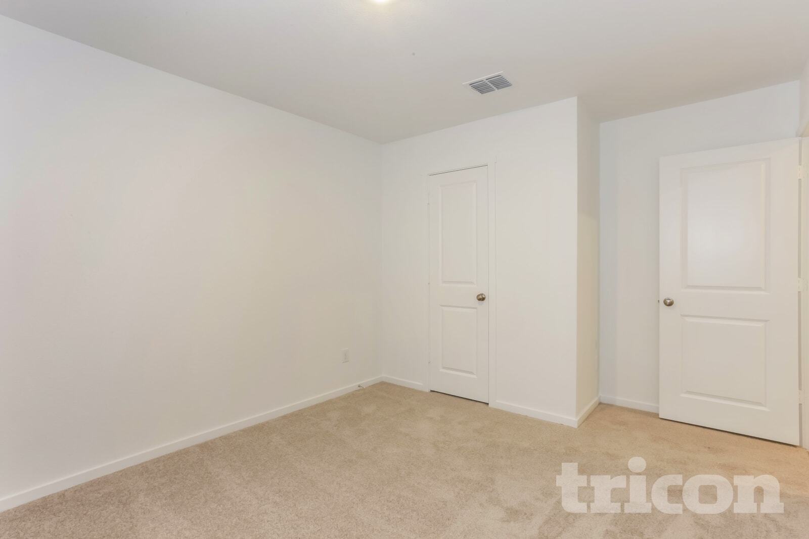 Building Photo - 15233 Rangeland Rd