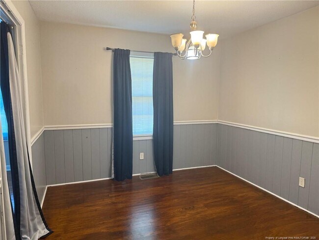 Building Photo - 751 Galloway Dr