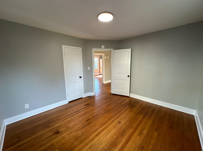 Building Photo - 3112 Peebles Dr