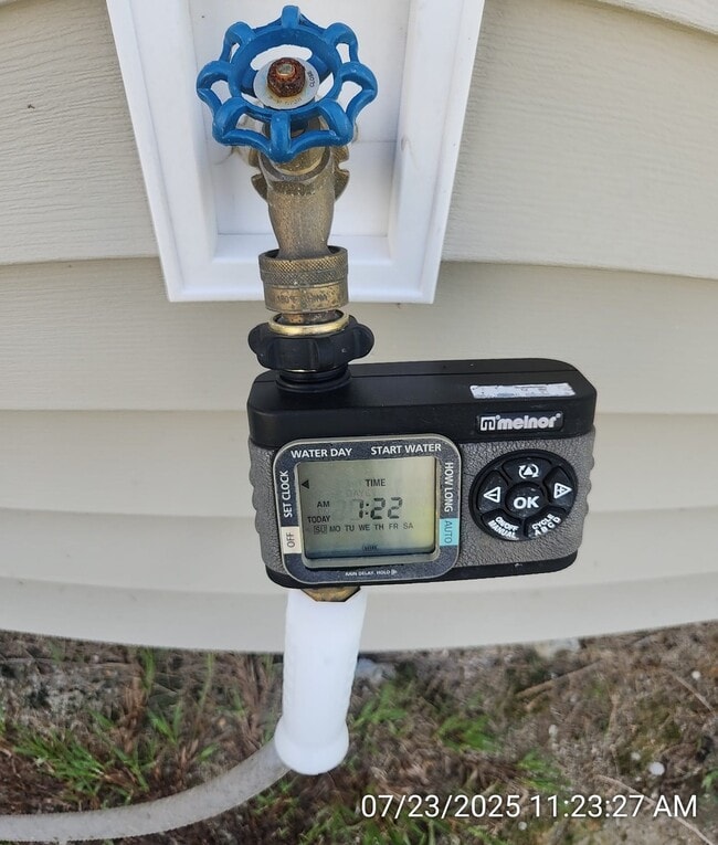 Building Photo - 64 Sunflower Cir NE