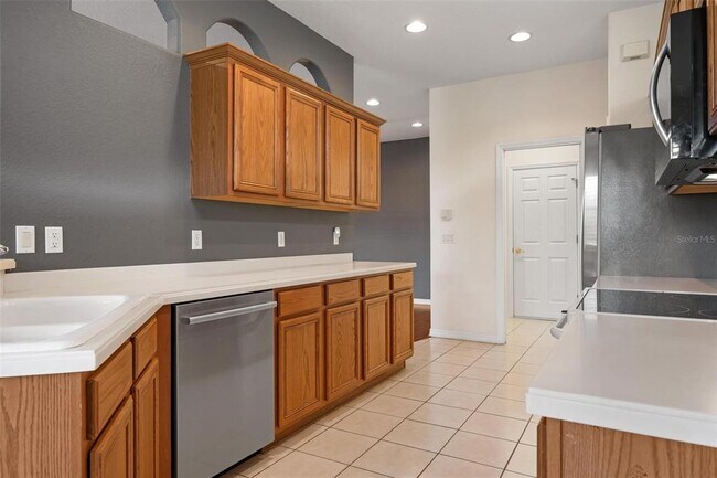 Building Photo - 3110 78th Ave E