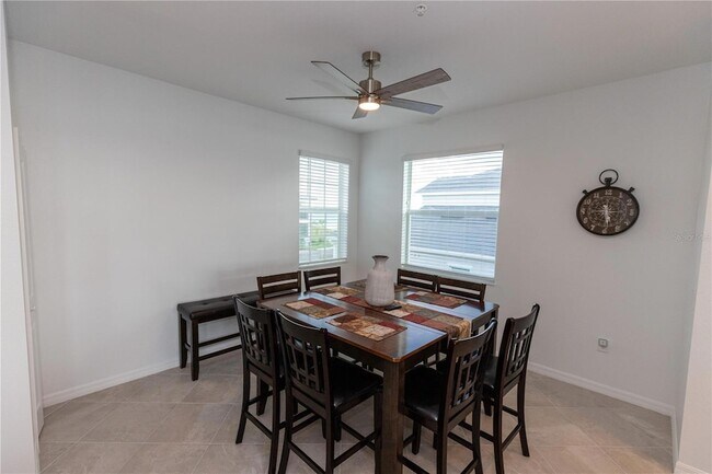 Building Photo - 16572 Kingwood Ln