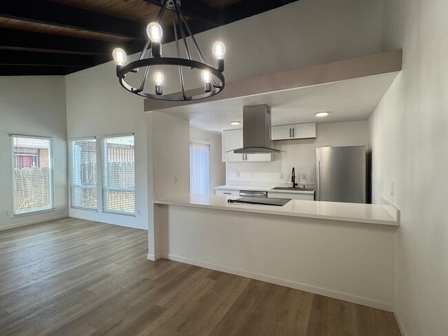 Building Photo - Completely Remodeled Three Bed, Two Bath D...