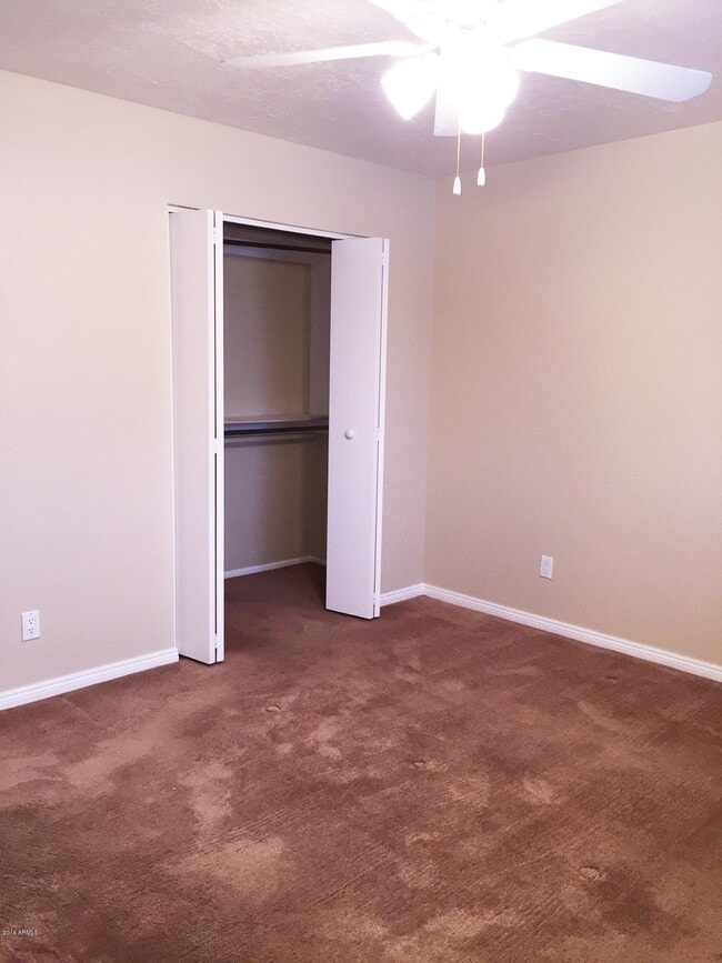 Building Photo - 610 E Malibu Dr