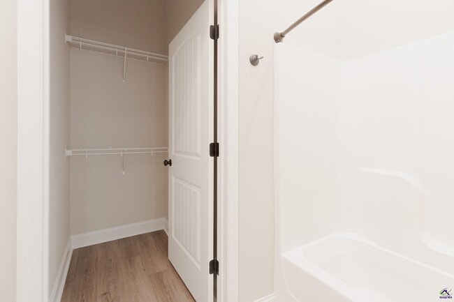 Building Photo - 1013 Northside Dr