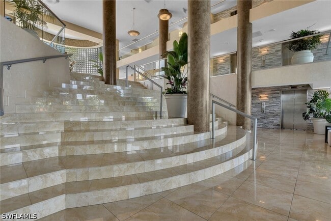 Building Photo - 4751 Gulf Shore Blvd N