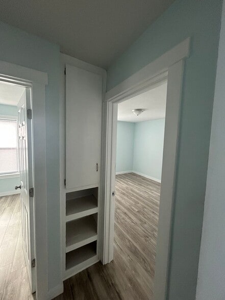 Building Photo - 2336 N Estelle Ave