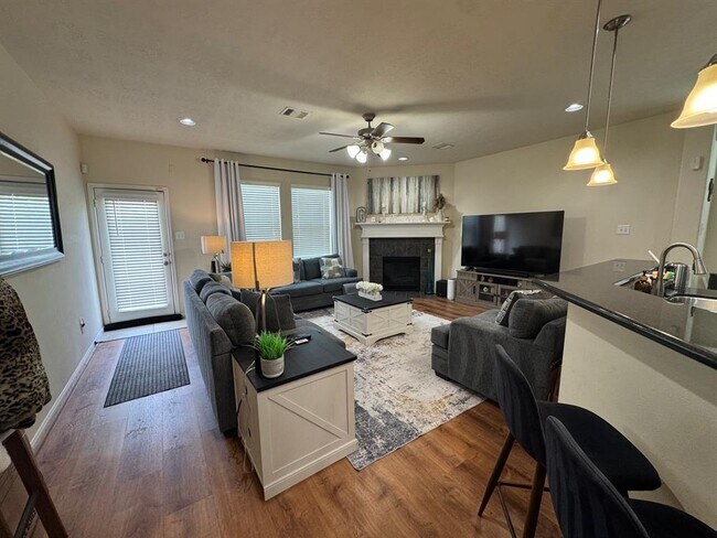 Building Photo - 13426 Barons Lake Ln