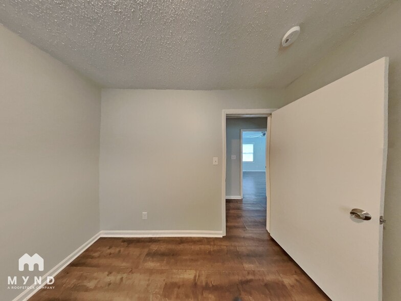 Building Photo - 6117 Mill Grove Rd