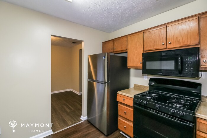 Building Photo - 2624 Laurel View Dr