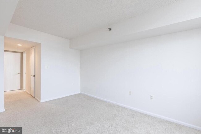 Building Photo - 1001 N Randolph St