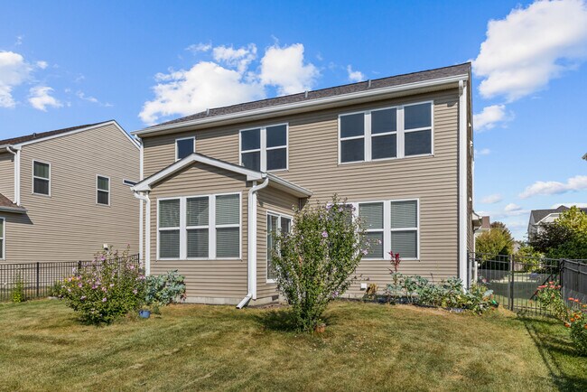 Building Photo - 3451 Birch Ln
