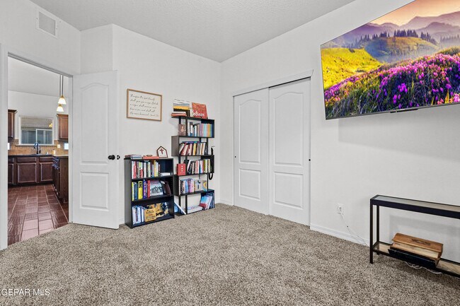 Building Photo - 3768 Loma Adriana