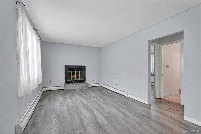 Building Photo - 7 Herbst Dr