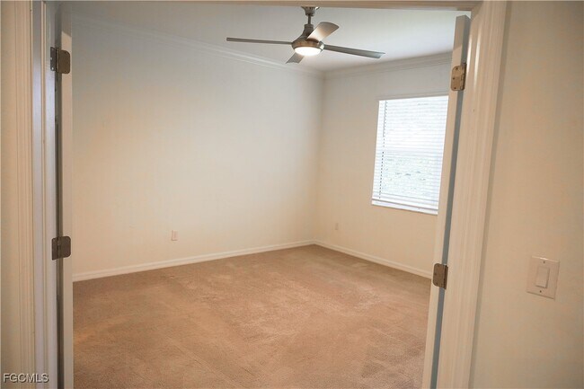 Building Photo - 1980 Wellington St