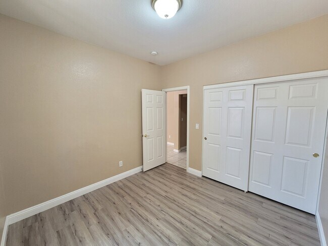Building Photo - 3081 Oceantide Ct