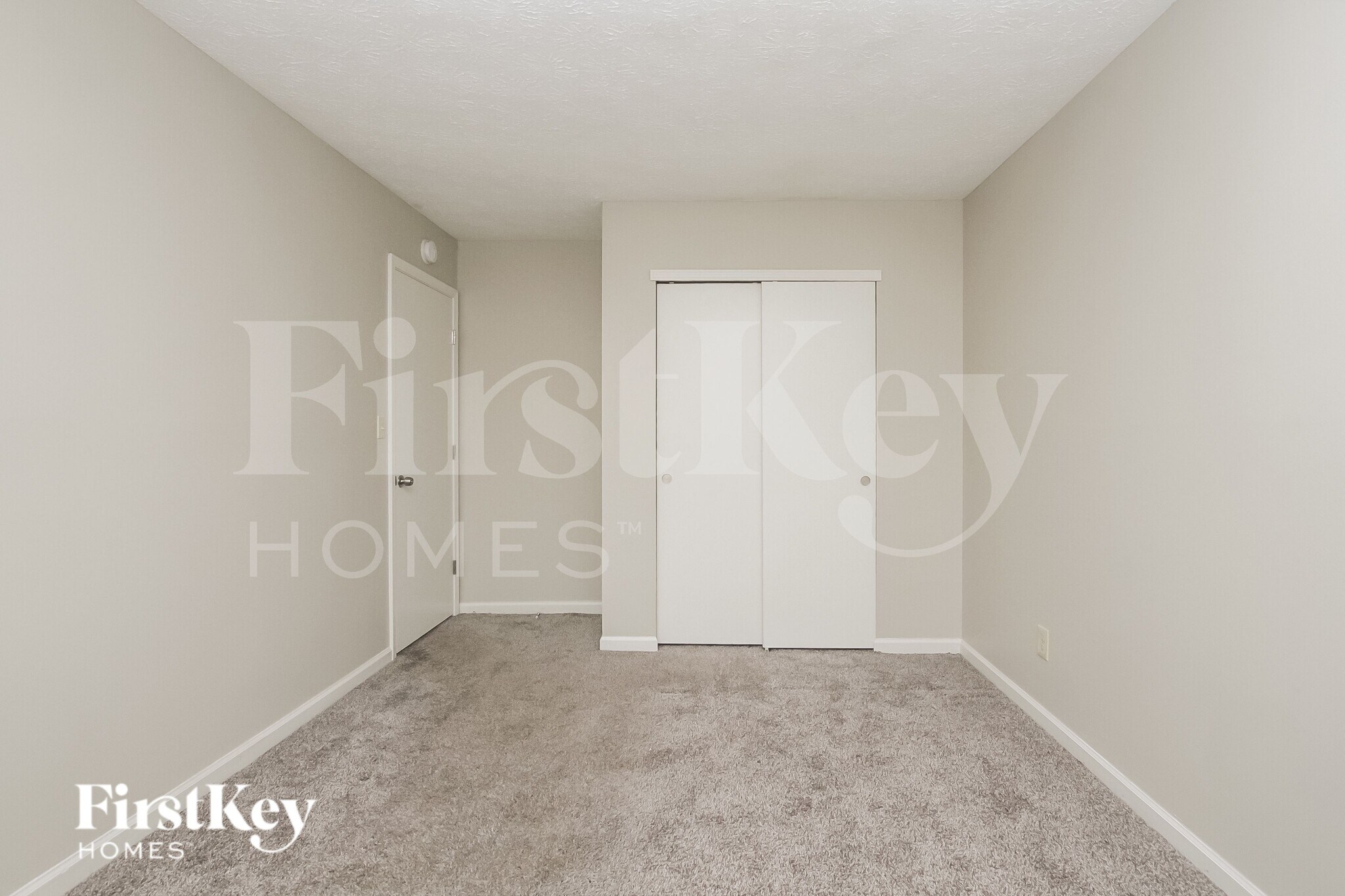 Building Photo - 4496 Braemar Dr