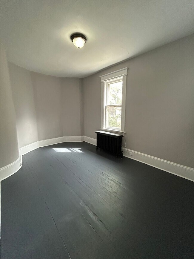 Building Photo - 659 Stuyvesant Ave