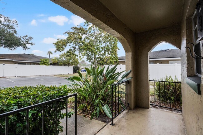 Building Photo - CONDOMINIUM FIRST FLOOR 2 BED 1 BATH, FULLY RENOVATED