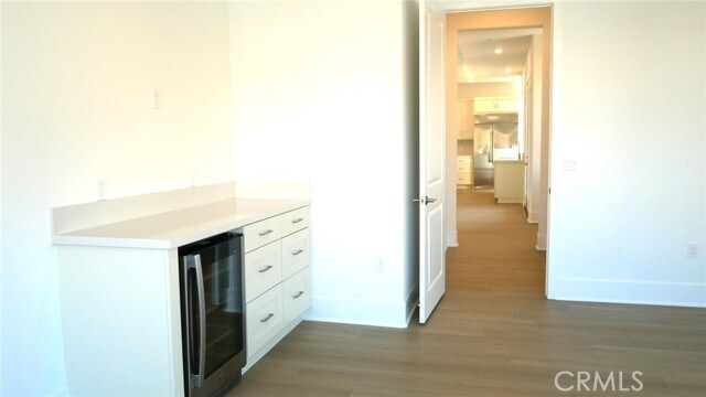 Building Photo - 254 Proctor