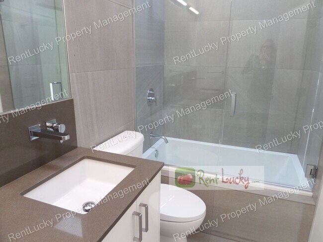 Building Photo - Spectacular VIEW 2 Bedroom+Den Townhome, Zoned For Residential & Commercial Use! Live and Work in...