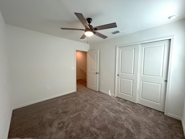 Building Photo - 758 Stoney Pointe Cir
