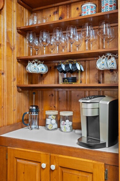 Building Photo - 264 Euharlee Rd SW