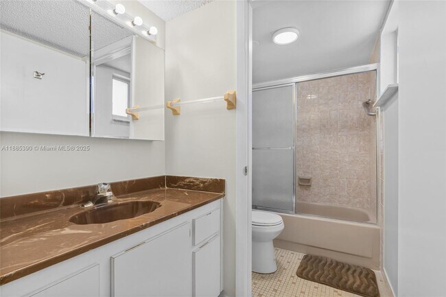Building Photo - 4141 Collins Ave