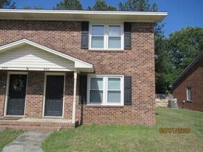 Building Photo - 882 Jessamine Trail