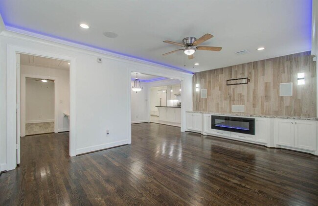 Building Photo - 3710 Erby St