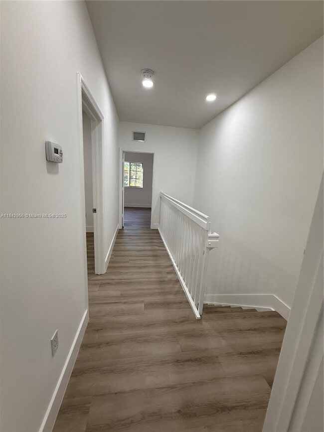 Building Photo - 8132 SW 17th Ct