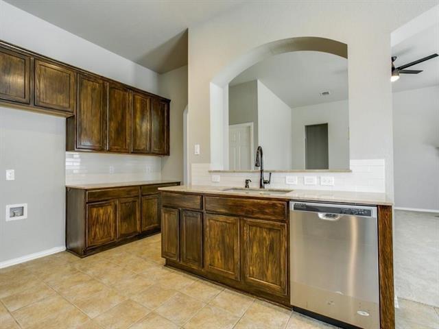 Building Photo - 3102 W Charles Ct