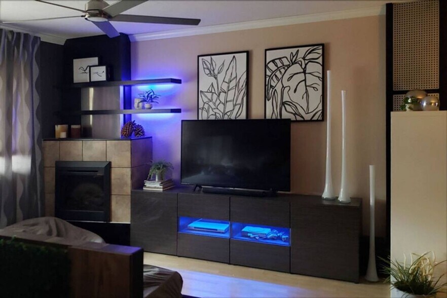 Building Photo - 1220 W Pebble Beach Dr