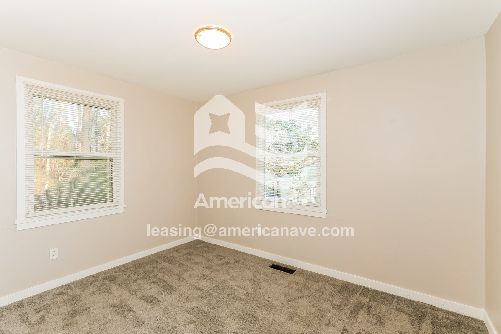 Building Photo - 652 Lorraine Dr