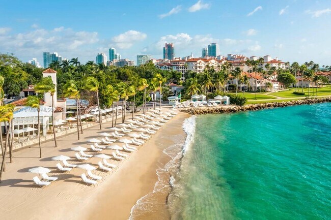 Building Photo - 5242 Fisher Island Dr