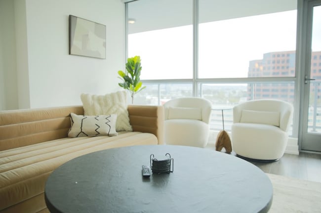 Building Photo - 15 MacArthur Pl