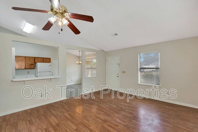 Building Photo - 155 Manchester Rd