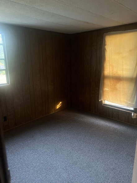 Building Photo - 765 Old Toone Rd