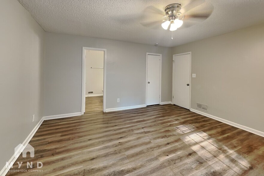Building Photo - 121 Chip Pl