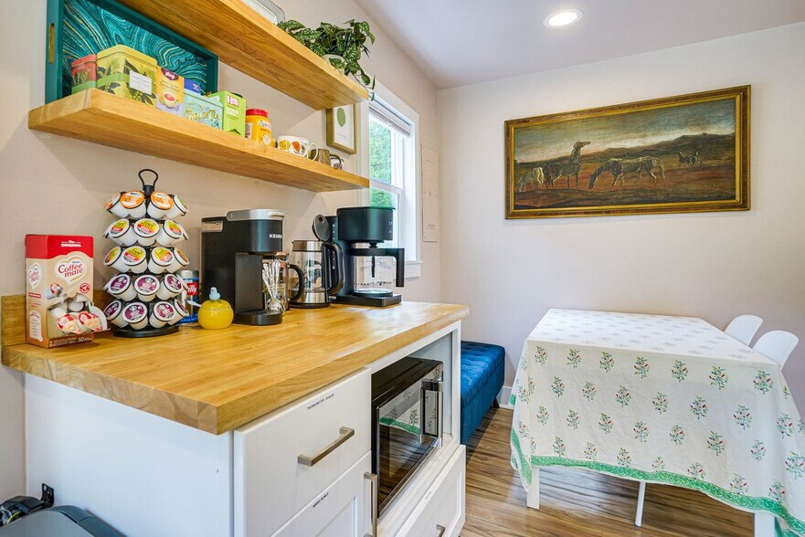 Building Photo - 100 Blackwood Dr