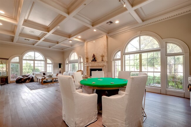 Building Photo - 12445 Memorial Dr