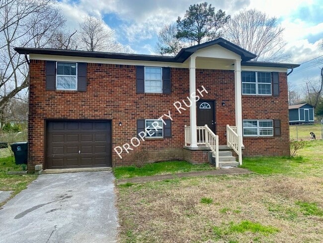 Building Photo - 922 Delores Dr