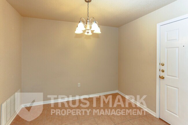 Building Photo - 4202 Elms Run Cir