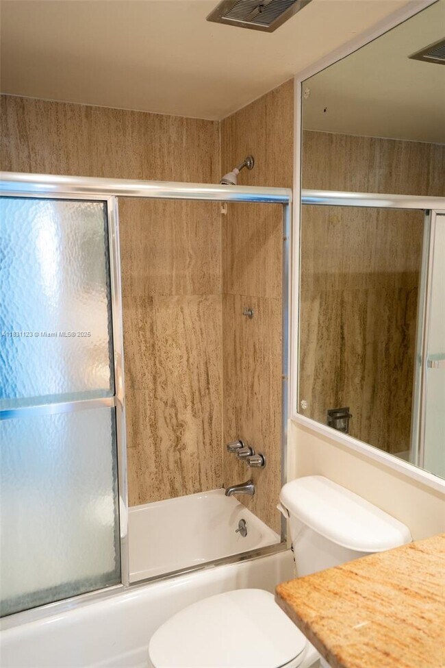 Building Photo - 3800 Galt Ocean Dr