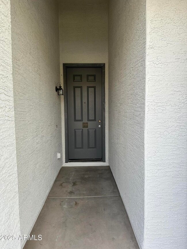 Building Photo - 2653 E Canyon Creek Dr